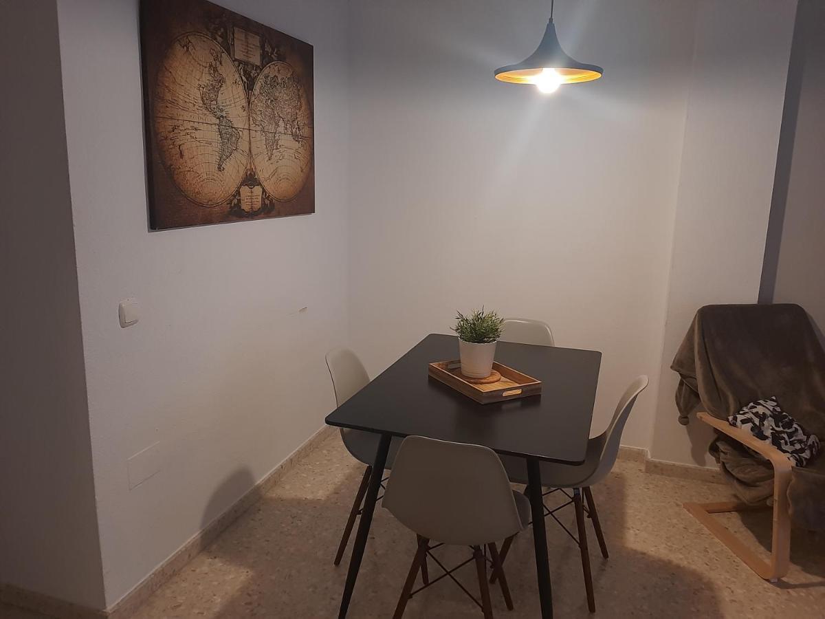 Apartamento Con Parking Gratis En El Centro De Malaga Apartment Екстериор снимка